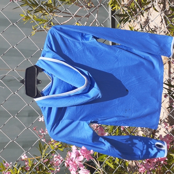 Active by Old Navy Thin Blue Pullover, Size L - Picture 6 of 8